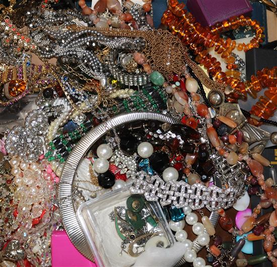 A box of costume jewellery